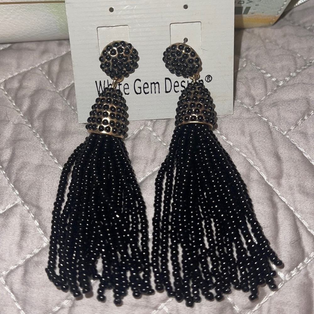 Black fringe earrings.